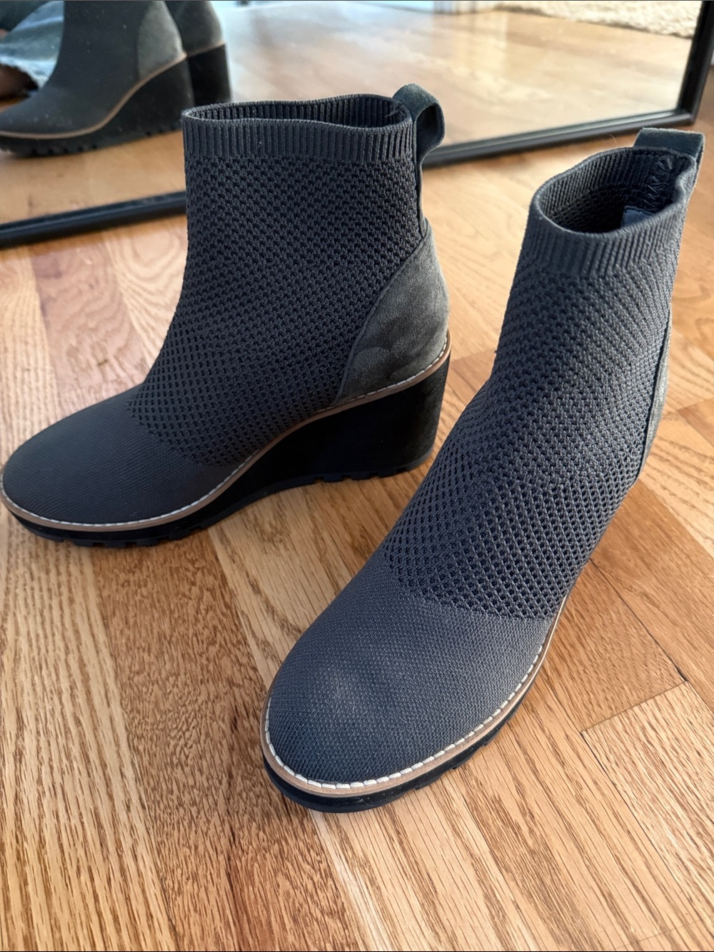 Eileen Fisher Women's Knit Wedge/suede Ankle Boot - Gray size 6
